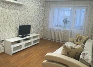 Сдача в аренду 2-комнатной квартиры, 45 м2, Омск, улица Бархатовой, 1