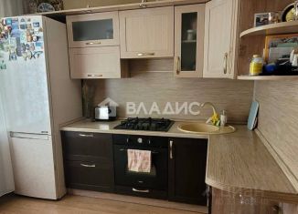 Продается трехкомнатная квартира, 57 м2, Ангарск, 9-й микрорайон, 100