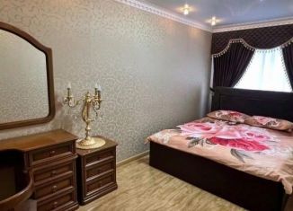Сдам в аренду однокомнатную квартиру, 42 м2, Орск, проспект Ленина, 19