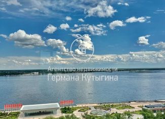 Продается трехкомнатная квартира, 101 м2, Волгоград, улица Маршала Чуйкова, 37