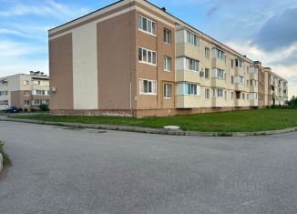 Продам двухкомнатную квартиру, 55.4 м2, Республика Башкортостан, улица Александра Спивака, 74