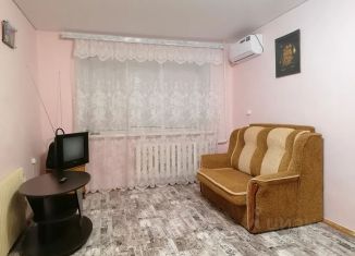 Сдача в аренду 1-ком. квартиры, 30 м2, Кувандык, улица Пушкина, 3