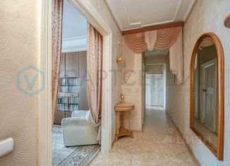 Продажа трехкомнатной квартиры, 70.7 м2, Омск, проспект Карла Маркса, 10
