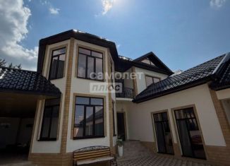Продам дом, 400 м2, Нальчик, улица Братьев Амшоковых