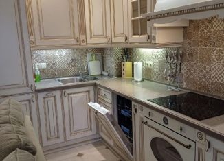 Продам 3-ком. квартиру, 85 м2, Химки, улица Энгельса, 27