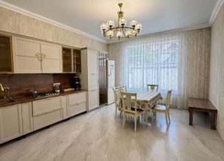 Дом на продажу, 200 м2, Нальчик, улица Мориса Тореза, район Завокзальный