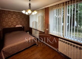 Продается двухкомнатная квартира, 57.5 м2, Нальчик, улица Кирова, район Центр