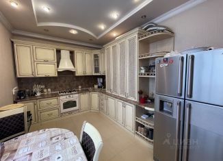 Продам 3-комнатную квартиру, 87 м2, Краснодарский край, улица Бытха, 41/2