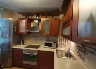 Сдам 2-ком. квартиру, 55 м2, Санкт-Петербург, Сапёрная улица, 36к7