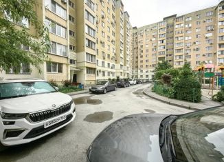 Продается 3-комнатная квартира, 70 м2, Ростовская область, улица Чехова, 346