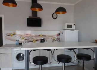 Аренда 2-ком. квартиры, 51 м2, Ростовская область, улица Адмирала Крюйса, 28А