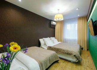 Сдается 2-ком. квартира, 77 м2, Самара, улица Мичурина, 183, метро Российская