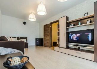 Сдаю 1-комнатную квартиру, 45 м2, Самара, улица Осипенко, 4, метро Российская
