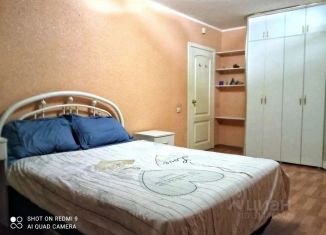 Сдам трехкомнатную квартиру, 15 м2, Пермь, улица Крисанова, 3
