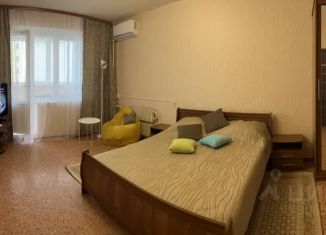 Сдается в аренду однокомнатная квартира, 42 м2, Воронеж, улица Пирогова, 39