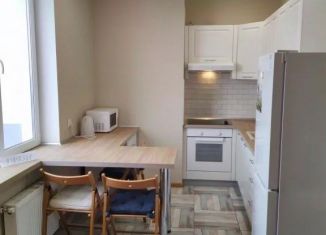 Сдам в аренду 1-ком. квартиру, 50 м2, Самара, улица Урицкого, 23, Железнодорожный район