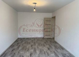 Продажа 3-ком. квартиры, 62.5 м2, Курганская область, улица Броневик, 2/1