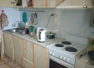 Продаю 2-комнатную квартиру, 49 м2, Курган, 11-й микрорайон, 14, жилой район Заозёрный