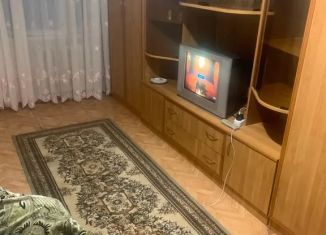 Сдам в аренду 2-комнатную квартиру, 50 м2, Дагестан, улица Оскара, 30
