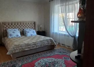 Сдаю в аренду 2-комнатную квартиру, 44 м2, Дагестан, улица У. Умурдинова, 1