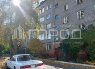 Однокомнатная квартира на продажу, 30.4 м2, Абакан, улица Карла Маркса, 28