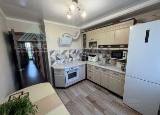 Продается 3-комнатная квартира, 65.4 м2, Абакан, улица Кати Перекрещенко, 6