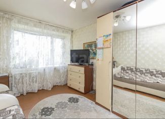 Продаю комнату, 17.5 м2, Тюменская область, улица Республики, 210