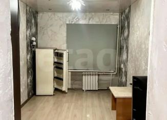 Продаю комнату, 11.2 м2, Барнаул, проспект Коммунаров, 122Б