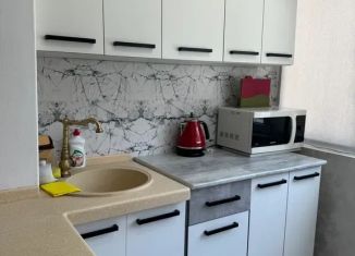 Сдаю 1-комнатную квартиру, 42 м2, Каспийск, проспект Акулиничева, 15А