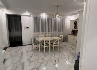 Сдача в аренду 4-ком. квартиры, 210 м2, Дагестан, улица Сальмана, 50