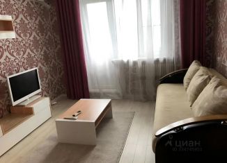 Аренда двухкомнатной квартиры, 58 м2, Липецкая область, улица Лутова, 2