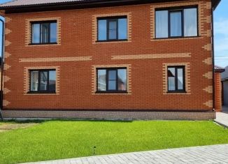 Сдача в аренду дома, 250 м2, Республика Алтай, улица Валентины Полетаевой, 16