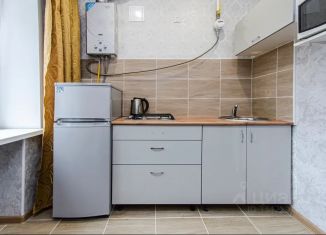 Сдача в аренду трехкомнатной квартиры, 58 м2, Брянск, улица Челюскинцев, 17
