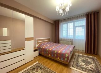 Сдам в аренду трехкомнатную квартиру, 100 м2, Дагестан, улица Юрия Гагарина, 18М