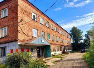 Продам комнату, 30.6 м2, Пермский край, улица Труда, 1