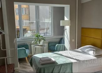 Сдам 1-ком. квартиру, 40 м2, Каспийск, проспект Акулиничева, 15А