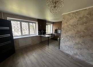 Продажа 2-комнатной квартиры, 42 м2, Курск, улица Карла Маркса, 65