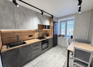 Продается трехкомнатная квартира, 62.6 м2, Курган, 11-й микрорайон, 17, жилой район Заозёрный