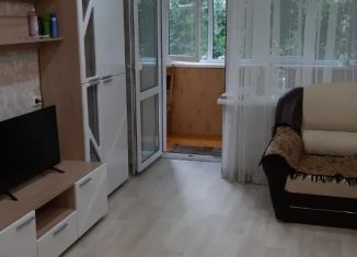 Продаю трехкомнатную квартиру, 60 м2, Йошкар-Ола, улица Героев Сталинградской Битвы, 38, микрорайон Нагорный