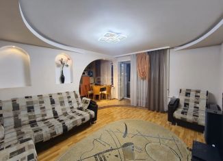 Продам трехкомнатную квартиру, 80 м2, Курганская область, улица Гоголя, 151