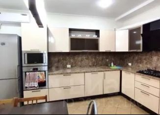Сдается в аренду дом, 90 м2, Краснодарский край, улица Кропоткина, 4