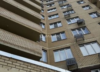 Продам 2-ком. квартиру, 73 м2, Московская область, 3-й микрорайон, 3