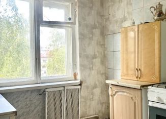 Продается 3-комнатная квартира, 49 м2, Брянская область, бульвар 50 лет Октября, 26
