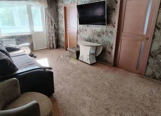 Четырехкомнатная квартира на продажу, 61 м2, Алтайский край, улица Сухэ-Батора, 29