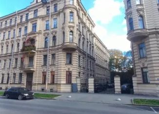 Продается комната, 93 м2, Санкт-Петербург, улица Писарева, 18, метро Василеостровская