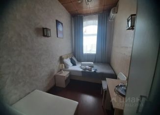 Сдаю комнату, 14 м2, Москва, Страстной бульвар, 4, метро Тверская