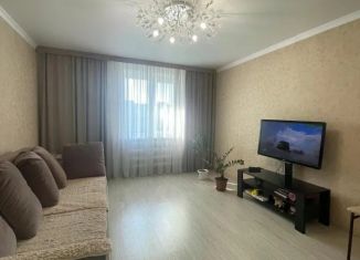 Продаю 3-ком. квартиру, 68 м2, Альметьевск, улица 8 Марта, 17