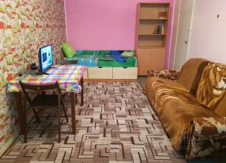 Сдам в аренду однокомнатную квартиру, 40 м2, Курган, улица Кузнецова, 8