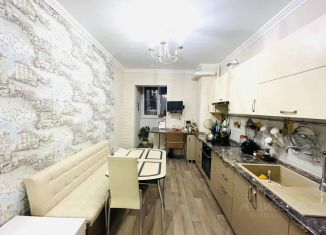 Продажа 2-ком. квартиры, 60.7 м2, Астрахань, улица Софьи Перовской, 10к1