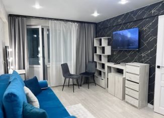 Сдам 2-ком. квартиру, 45 м2, Благовещенск, Зейская улица, 49
